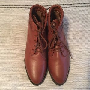 Sporto lace up boots